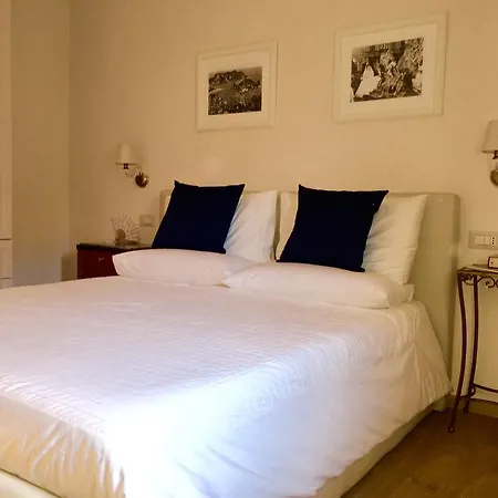 Solarium Achilles Апартаменти